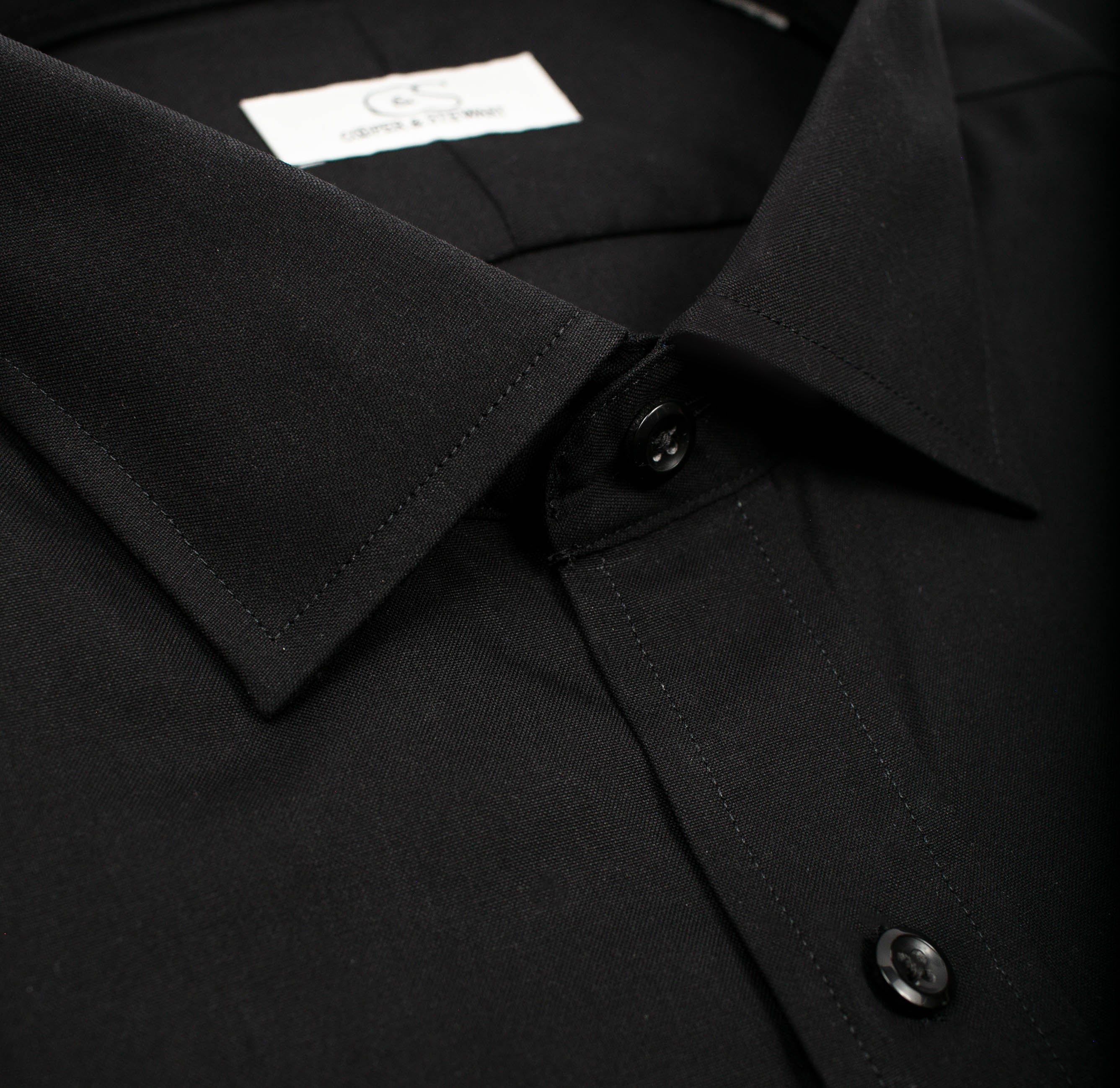 004 TF SC - Black Tailored Fit Spread Collar