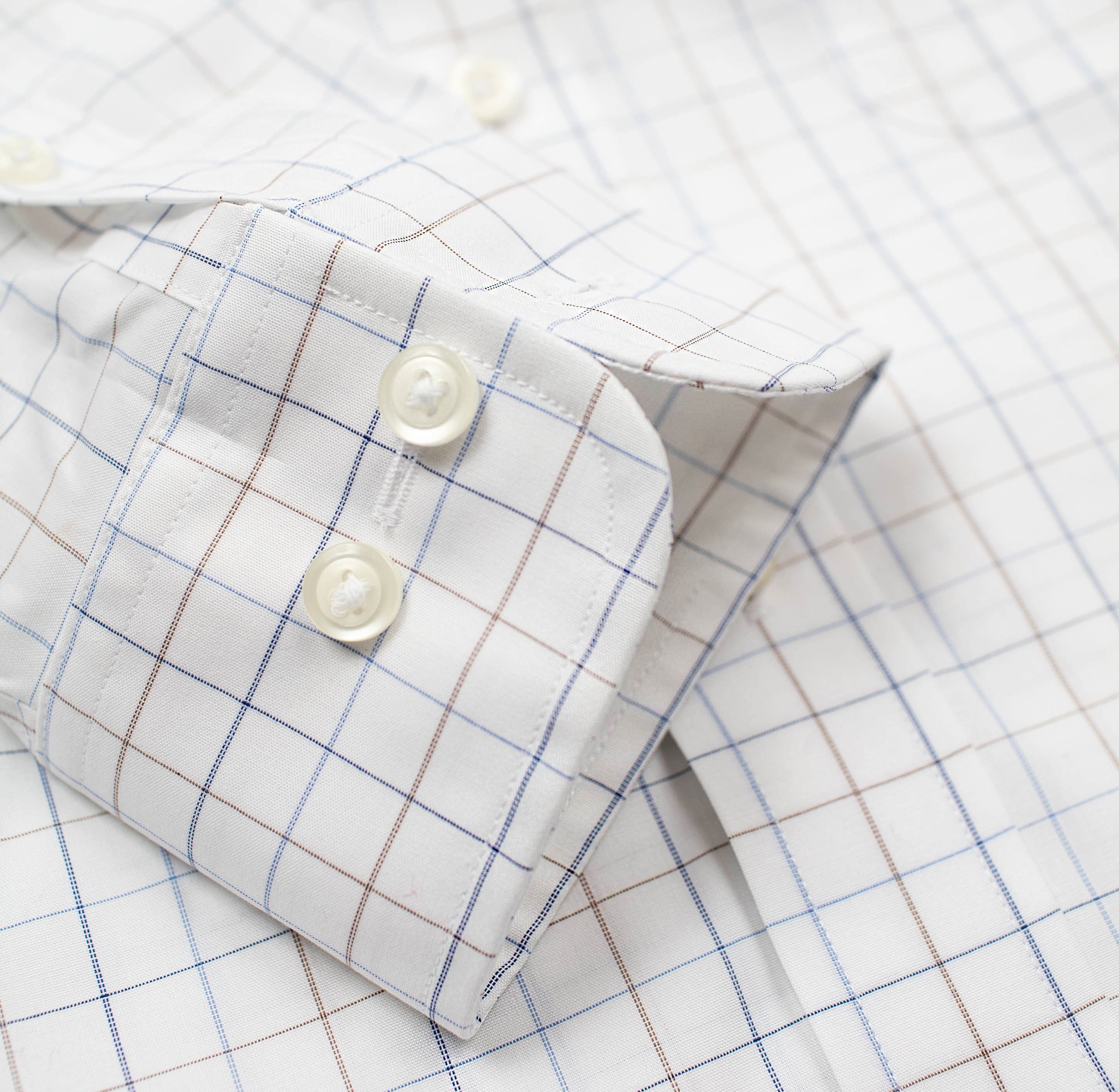 222 BD - C&S White Ground Blue/Tan Check Button Down Collar (95/5)