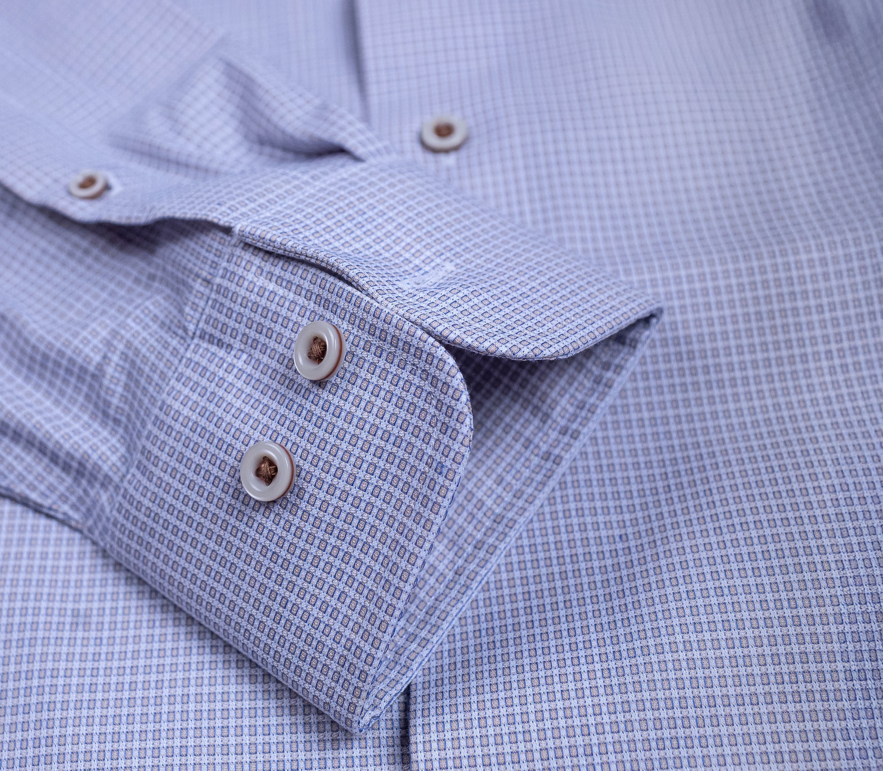 813 CF SC - Taupe Geo Dot Spread Collar