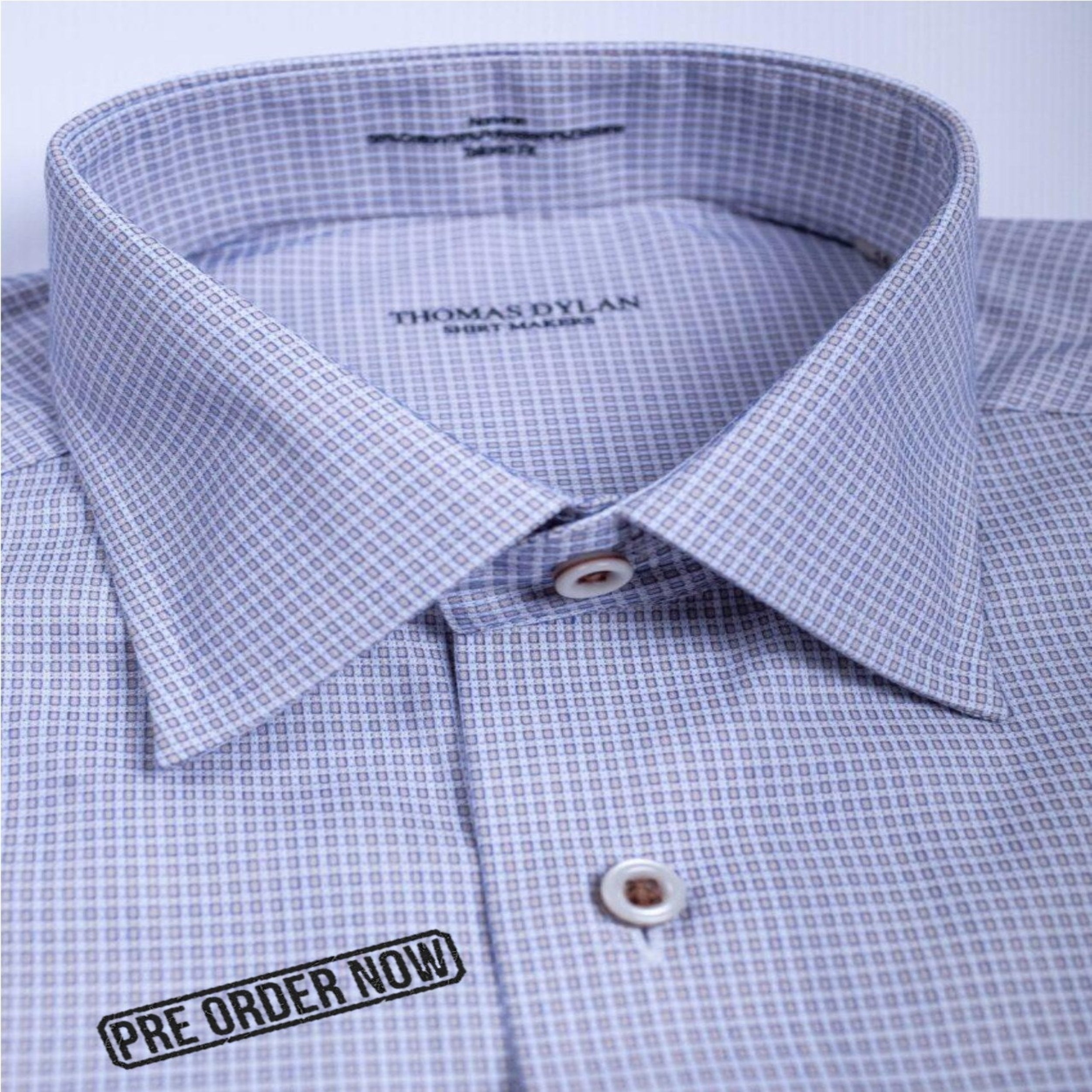 813 TF SC - Taupe Geo Dot Spread Collar (Arriving Spring 26)