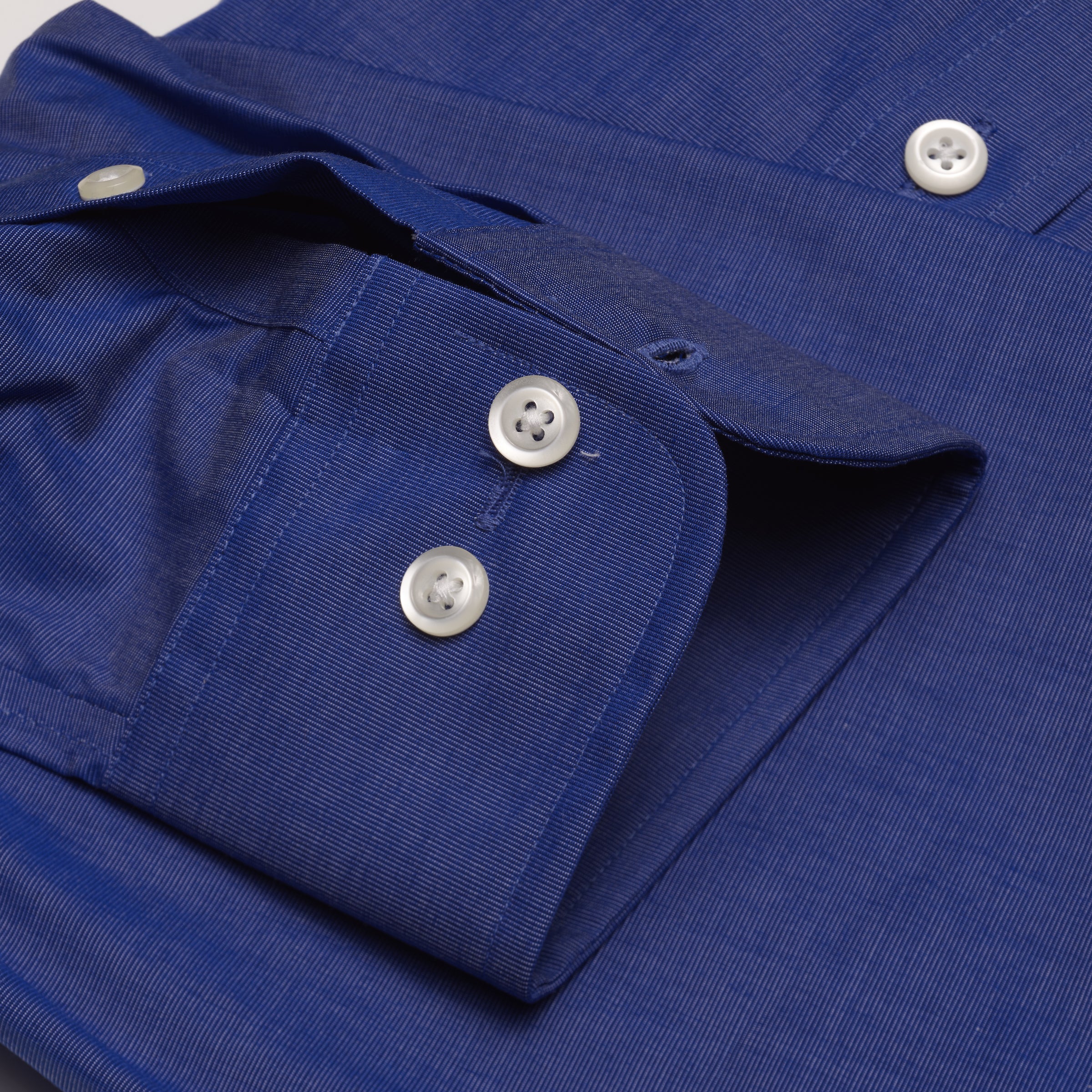 037 SC - French Blue Spread Collar