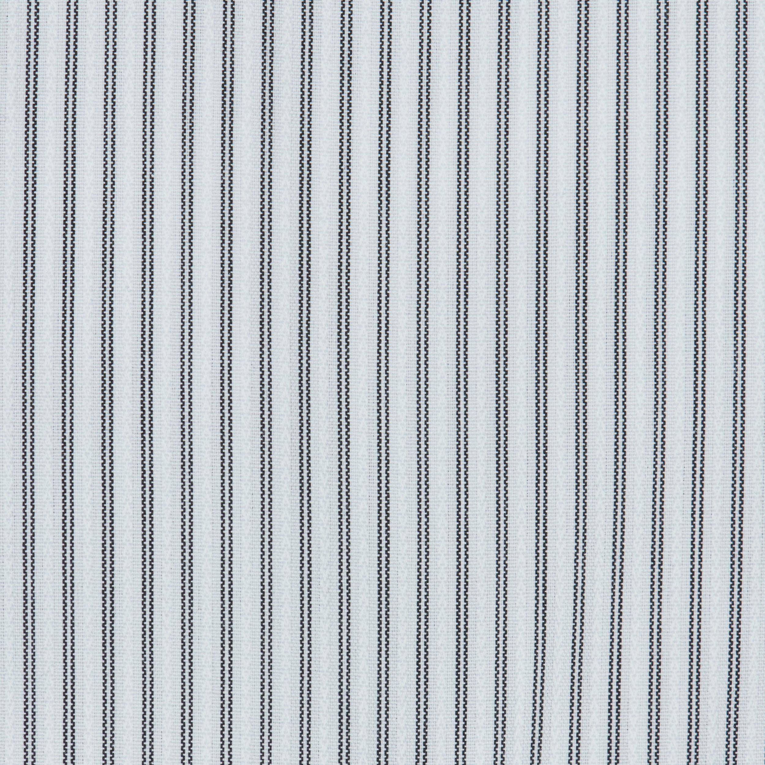 062 SC - Black Satin Stripe Spread Collar