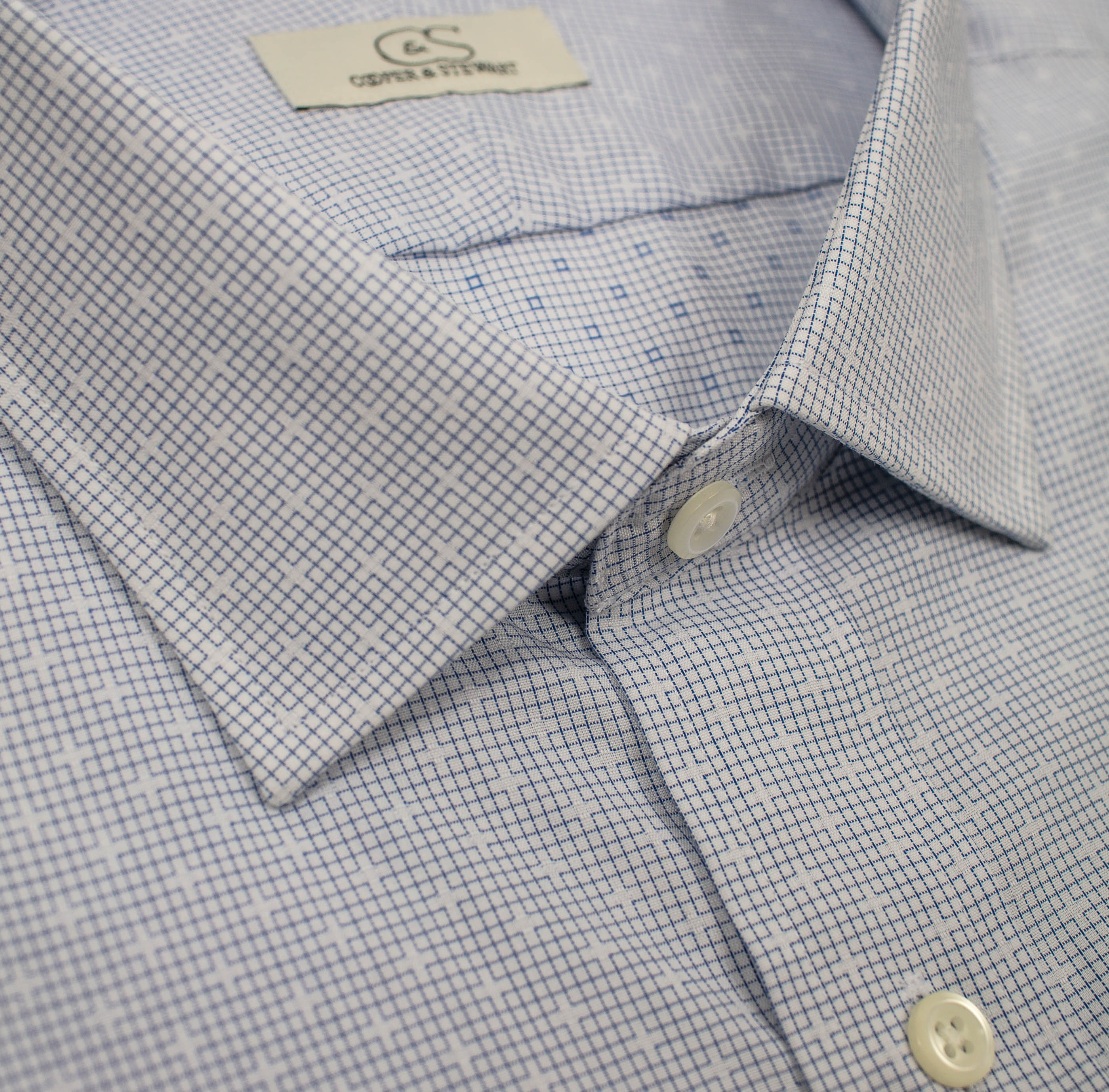 089 TF SC - Blue Dobby on Graph Check Tailored Fit Spread Collar (95/5)