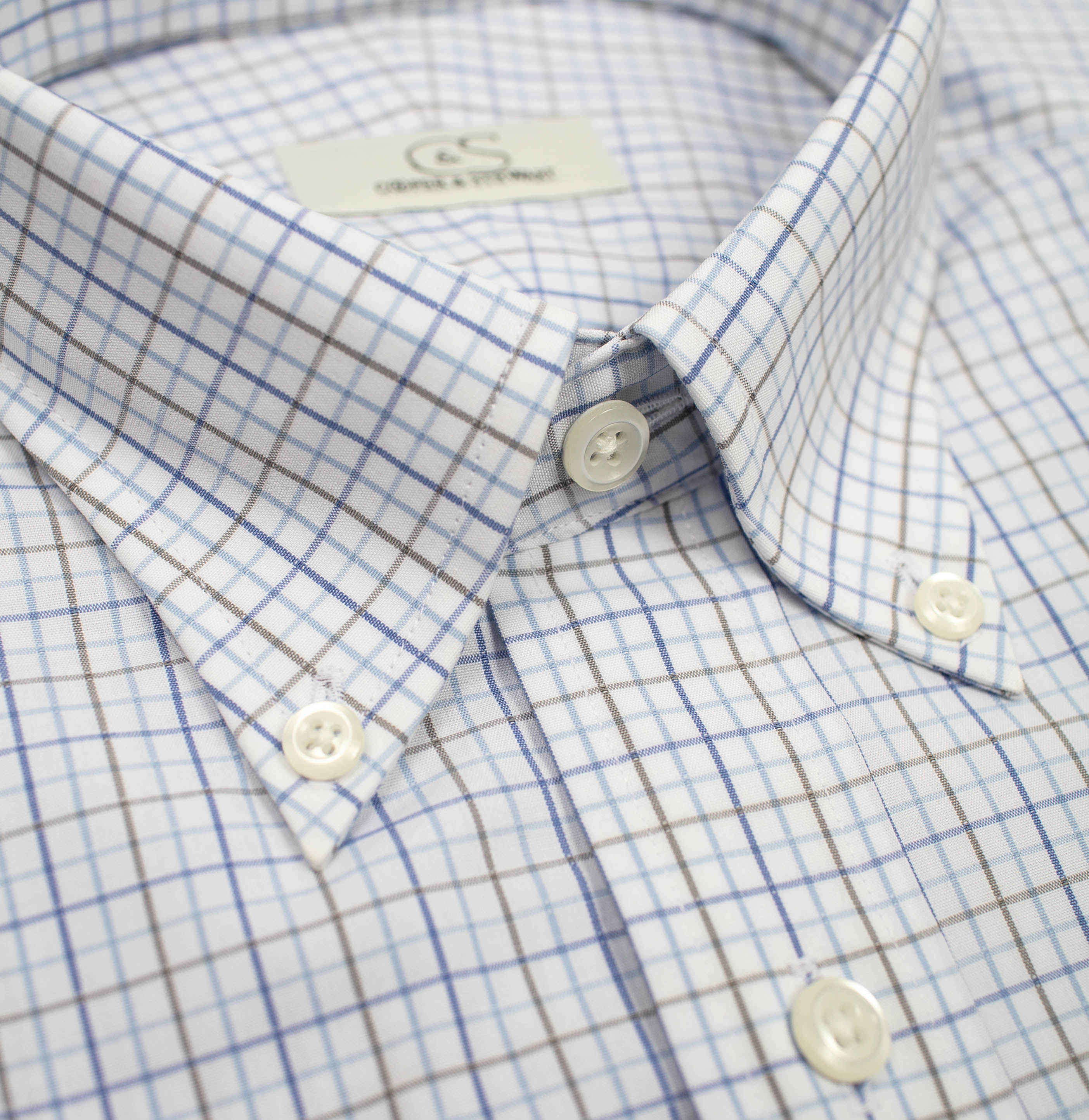 091 TF BD - White Ground Tan & Blue Small Check Tailored Fit Button Down Collar (95/5)