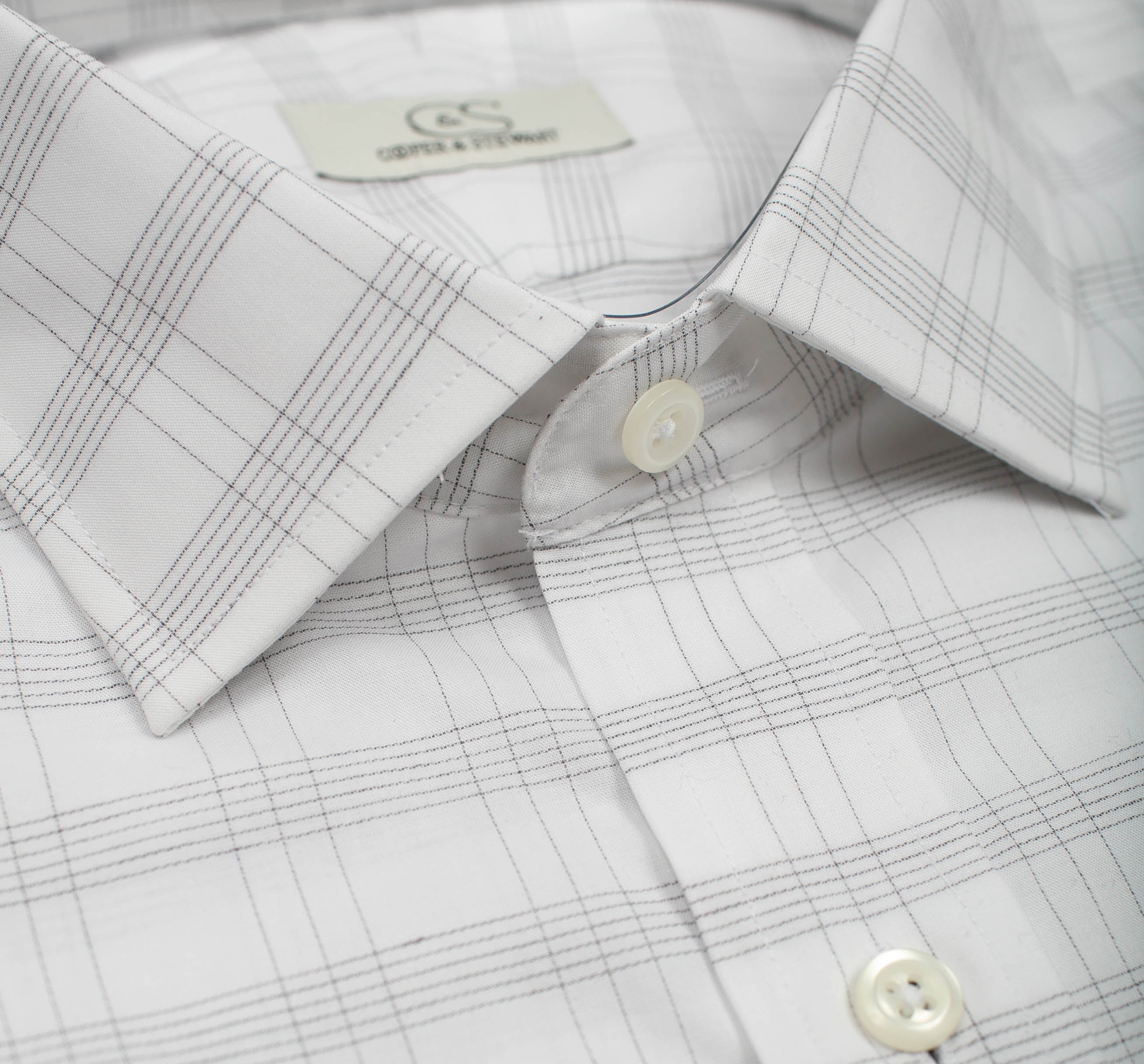 092 TF SC - Soft Grey Plaid Tailored Fit Spread Collar (95/5)