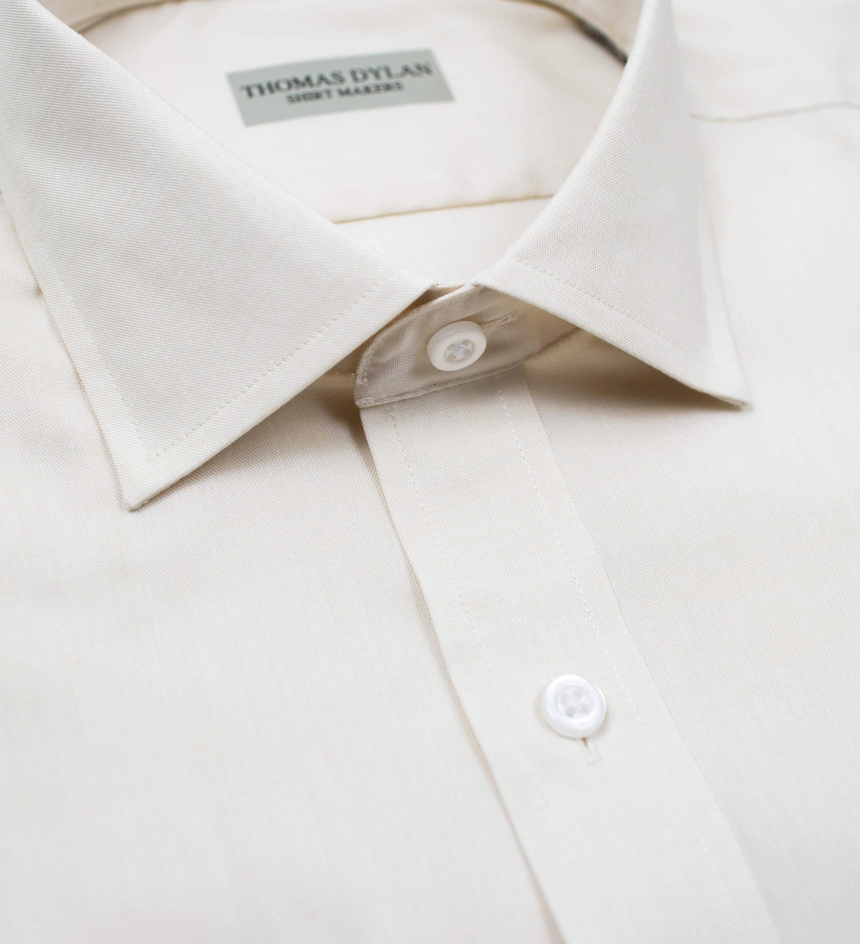 118 SC - Thomas Dylan Ecru Spread Collar