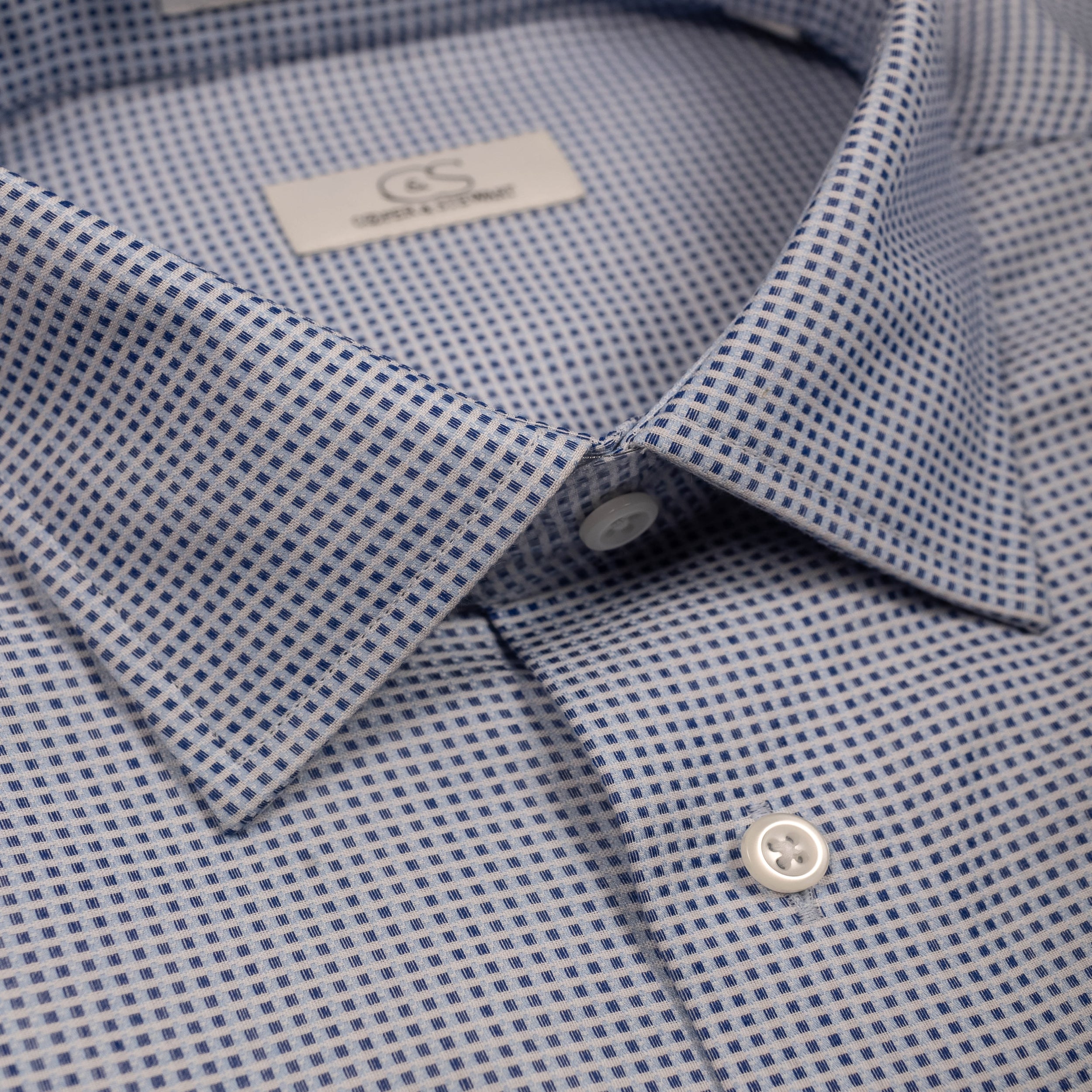 152-C&S Blue & White Geo Dot SC Classic