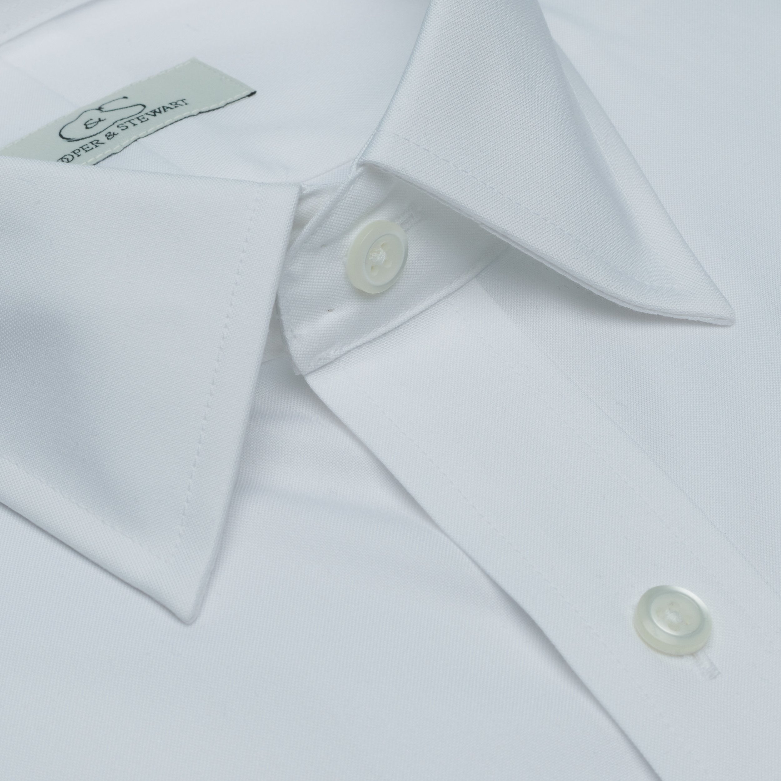 000-White Spread Collar-Tailor Fit Mens Dress Shirt Cooper and Stewart 